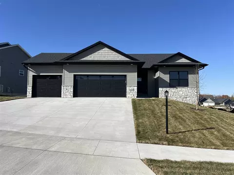 1417 Legend Dr, Tiffin, IA 52340