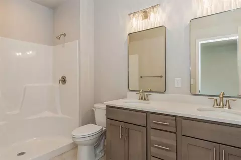 Bath - 1010 Switchgrass Ln, Ely, IA 52227 photo 1 of 3