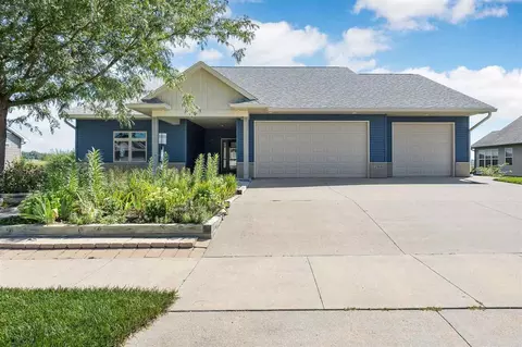 280 N Juniper St, North Liberty, IA 52317