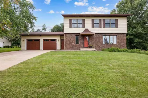 2365 Banbury St NE, Iowa City, IA 52240