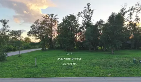 2427 Kestrel Dr SE, Cedarrapids, IA 52403