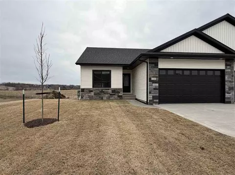 110 Kinsey St, North Liberty, IA 52317