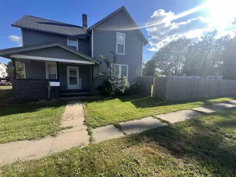 303 Gamble St, Columbus Junction, IA 52738
