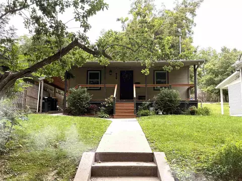 926 Fairchild St, Iowa City, IA 52245