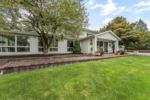 3 Wilson, Muscatine, IA 52761