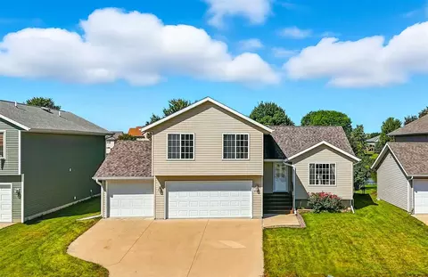 2901 Russell Dr, Iowa City, IA 52240