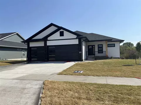 1040 Harrison St, North Liberty, IA 52317