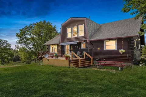 19523 V Ave, Columbus Junction, IA 52738
