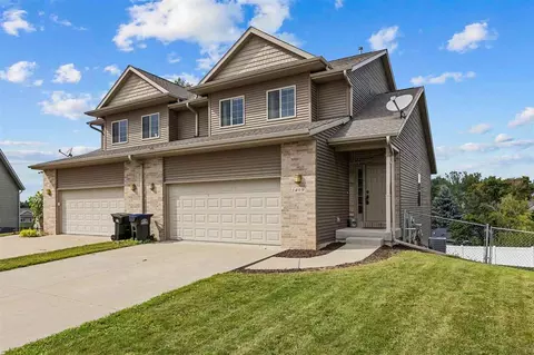 1409 Palisades Ct, Coralville, IA 52241