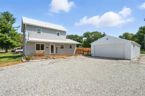 203 West St, Brighton, IA 52540