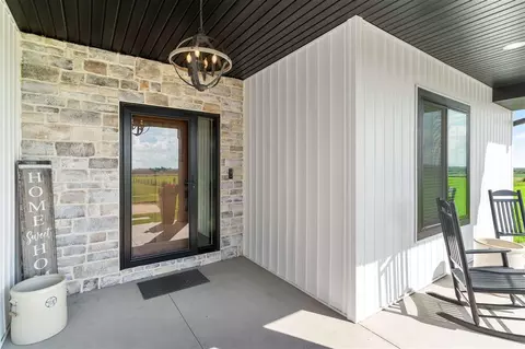1070 Sunrise Dr, Ely, IA 52227 photo 3