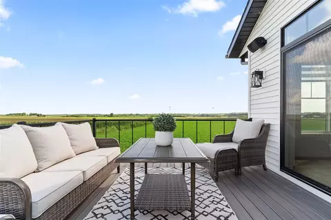 1070 Sunrise Dr, Ely, IA 52227 photo 47