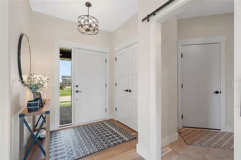 1070 Sunrise Dr, Ely, IA 52227 photo 5