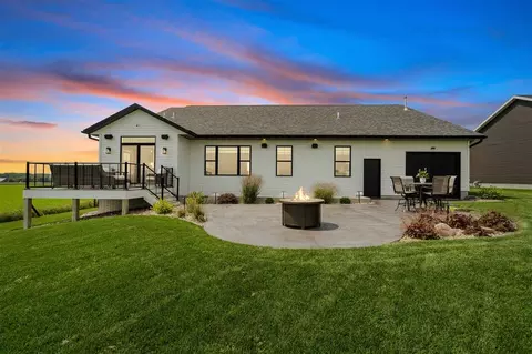 1070 Sunrise Dr, Ely, IA 52227 photo 50