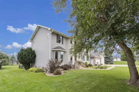 6300 Westwind Rd, Cedar Rapids, IA 52411 photo 4