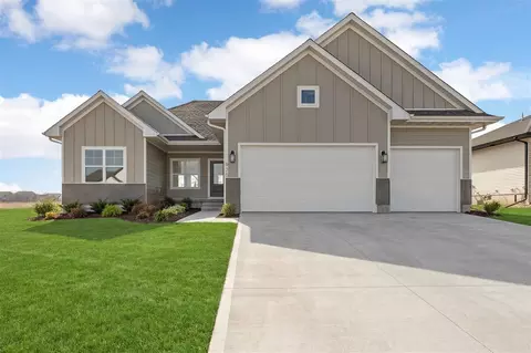 935 Yorkshire St, North Liberty, IA 52317