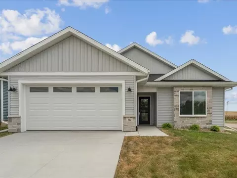 96 Huntington, Iowa City, IA 52245