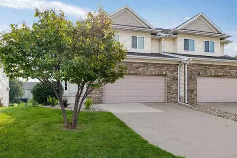 1570 Vandello Cir, North Liberty, IA 52317