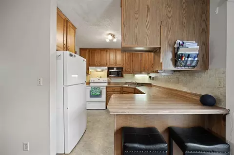 4517 Pineview Dr NE, Cedar Rapids, IA 52402 photo 10