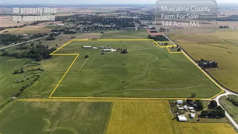 1033 Evans Ave, West Liberty, IA 52776