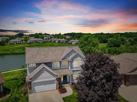 505 Avalon Pl, Coralville, IA 52241