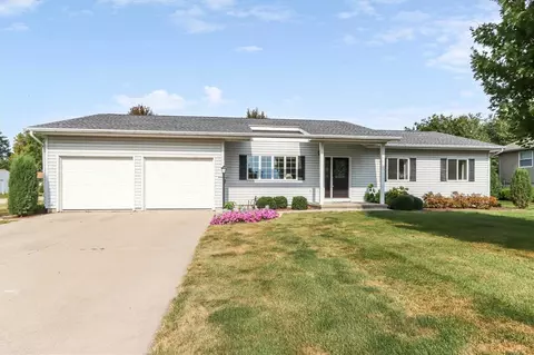 715 32nd Ave, Amana, IA 52203