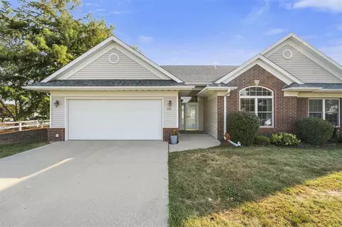 392 Paddock Cir, Iowa City, IA 52240