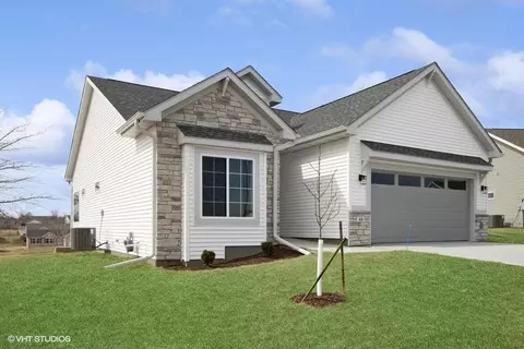 311 Dogwood Ln, Tiffin, IA 52340