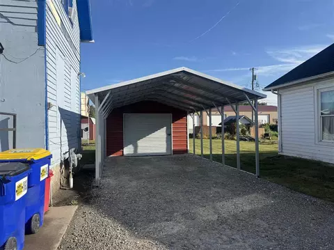 Other - 732 E 3rd St, Washington, IA 52353 photo 5 of 6