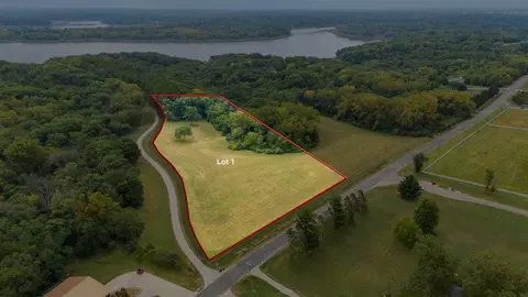 5 60 Acres Ml Lake Manor Rd NE, Solon, IA 52333