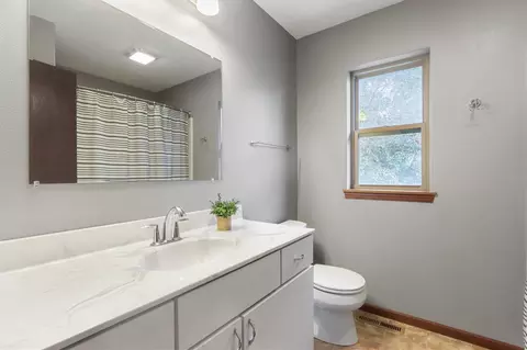 707 Hampton Dr, Williamsburg, IA 52361 photo 18