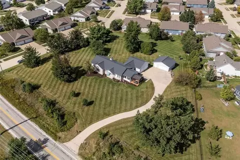 3700 Munier Rd, Marion, IA 52302