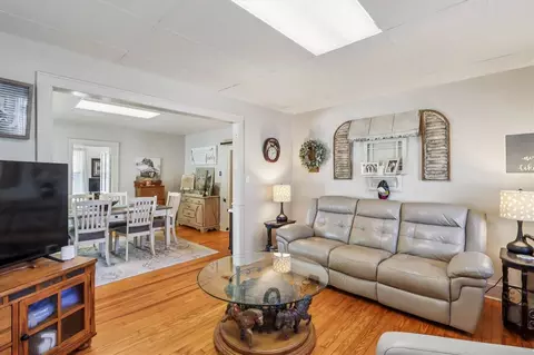 1121 E 3rd, Washington, IA 52353 photo 5