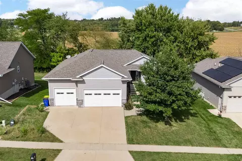 320 E Jefferson St, North Liberty, IA 52317