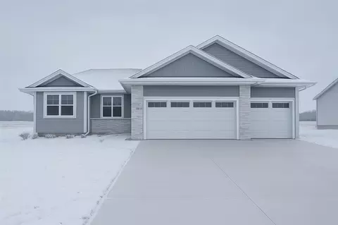 3658 Mclain Way, Hiawatha, IA 52233