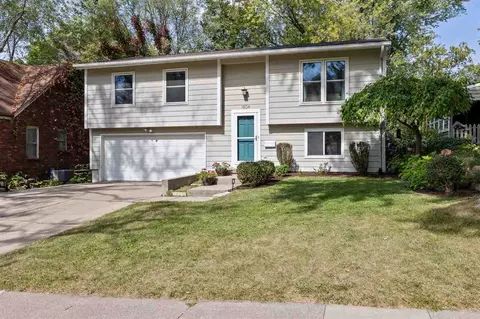 1804 Morningside Dr, Iowa City, IA 52245