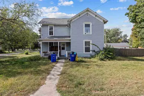 403 N Jackson St, Lisbon, IA 52253
