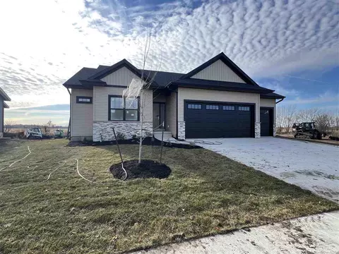 815 Yorkshire St, North Liberty, IA 52317