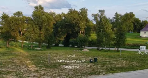 2426 Kestrel Dr SE, Cedarrapids, IA 52403