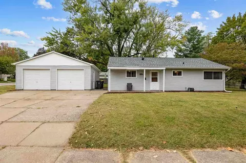 1313 Ash St, Iowa City, IA 52240