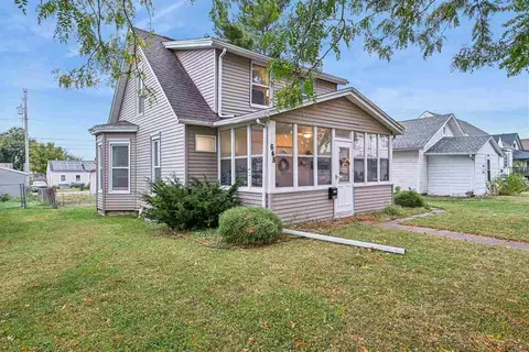 648 SW 22nd Ave, Cedar Rapids, IA 52404