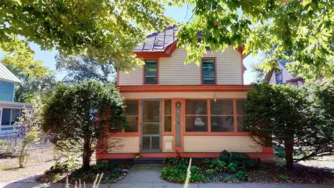 523 Brown St, Iowa City, IA 52245