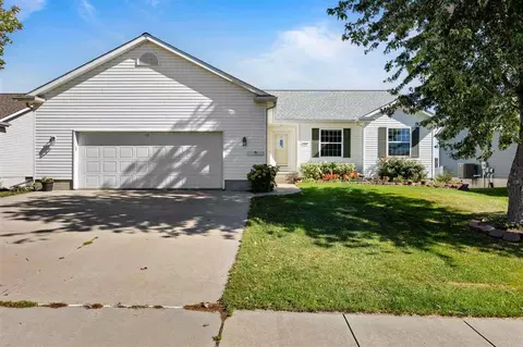2211 Agate St, Marion, IA 52302
