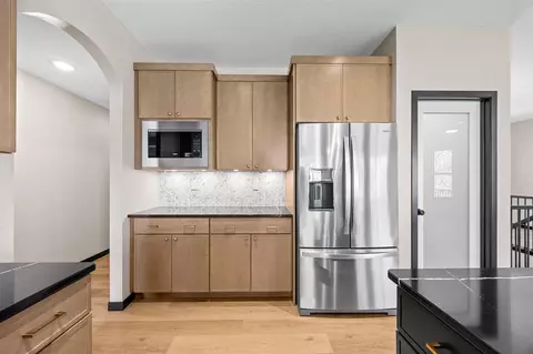 Kitchen - 1775 Parkland Dr, Ely, IA 52227 photo 7 of 7