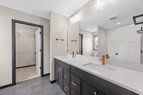 Bath - 1775 Parkland Dr, Ely, IA 52227 photo 1 of 5