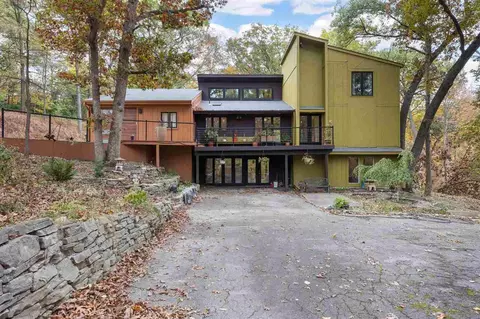 7 Woodland Hts NE, Iowa City, IA 52240