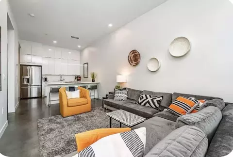 202 N Linn, Iowa City, IA 52245