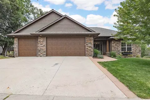1660 Redbud Cir, North Liberty, IA 52317