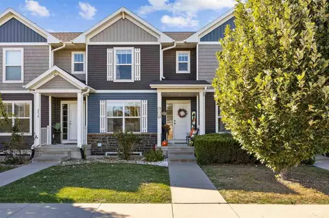 2218 NW Tranquil Ct, Cedar Rapids, IA 52405