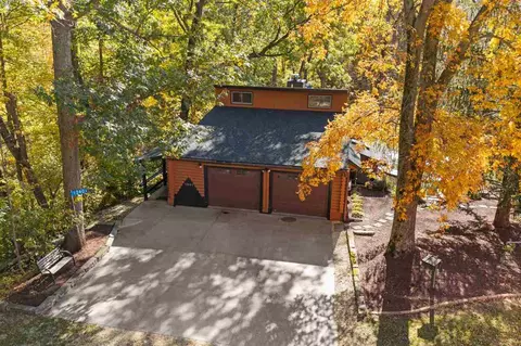 12401 229th Ave, Anamosa, IA 52205